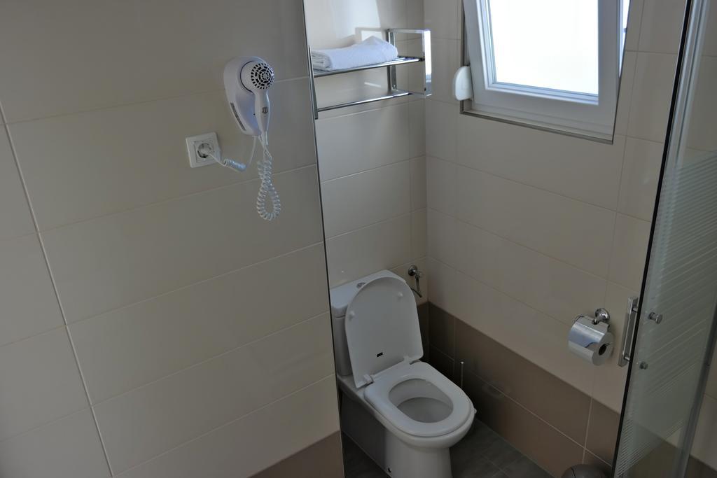 רטינה House Natali 70M From The Beach - Free Ev Top Up מראה חיצוני תמונה