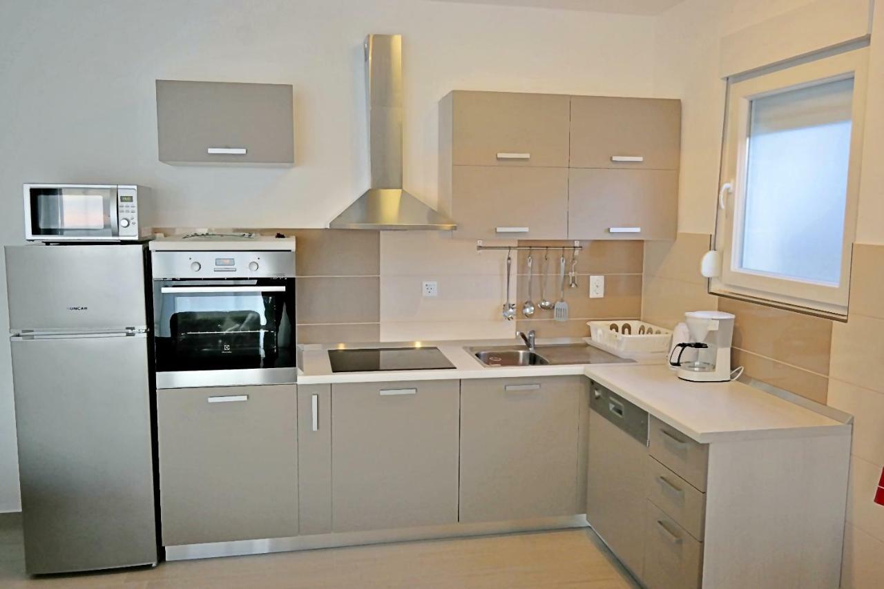 רטינה House Natali 70M From The Beach - Free Ev Top Up מראה חיצוני תמונה