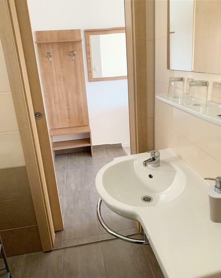 רטינה House Natali 70M From The Beach - Free Ev Top Up מראה חיצוני תמונה
