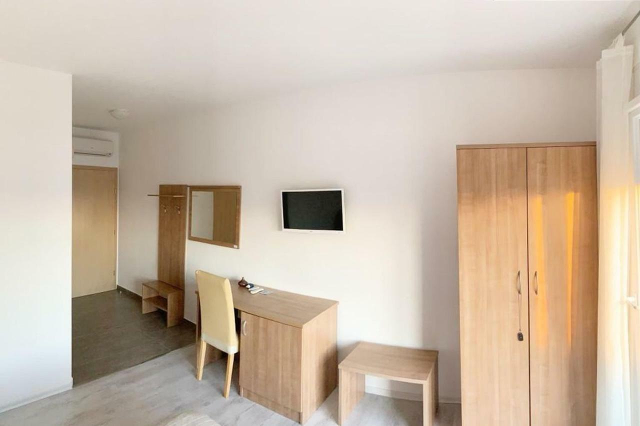 רטינה House Natali 70M From The Beach - Free Ev Top Up מראה חיצוני תמונה
